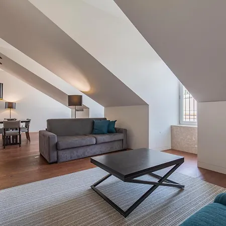 8 Building 403 T2 - River & Garden View Apartment Lisbon