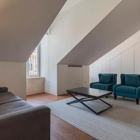 Apartment 8 Building 403 T2 - River & Garden View Lisbon